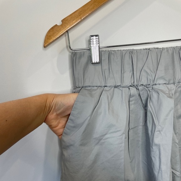 Banana Republic Gray Mini Skirt with Pockets - Picture 3 of 6